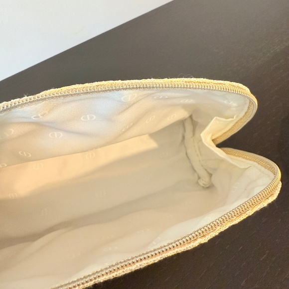 [BRAND NEW] Christian Dior Beauty GWP Gold Metallic Make-up Pouch with Logo 24 - Picture 7 of 7